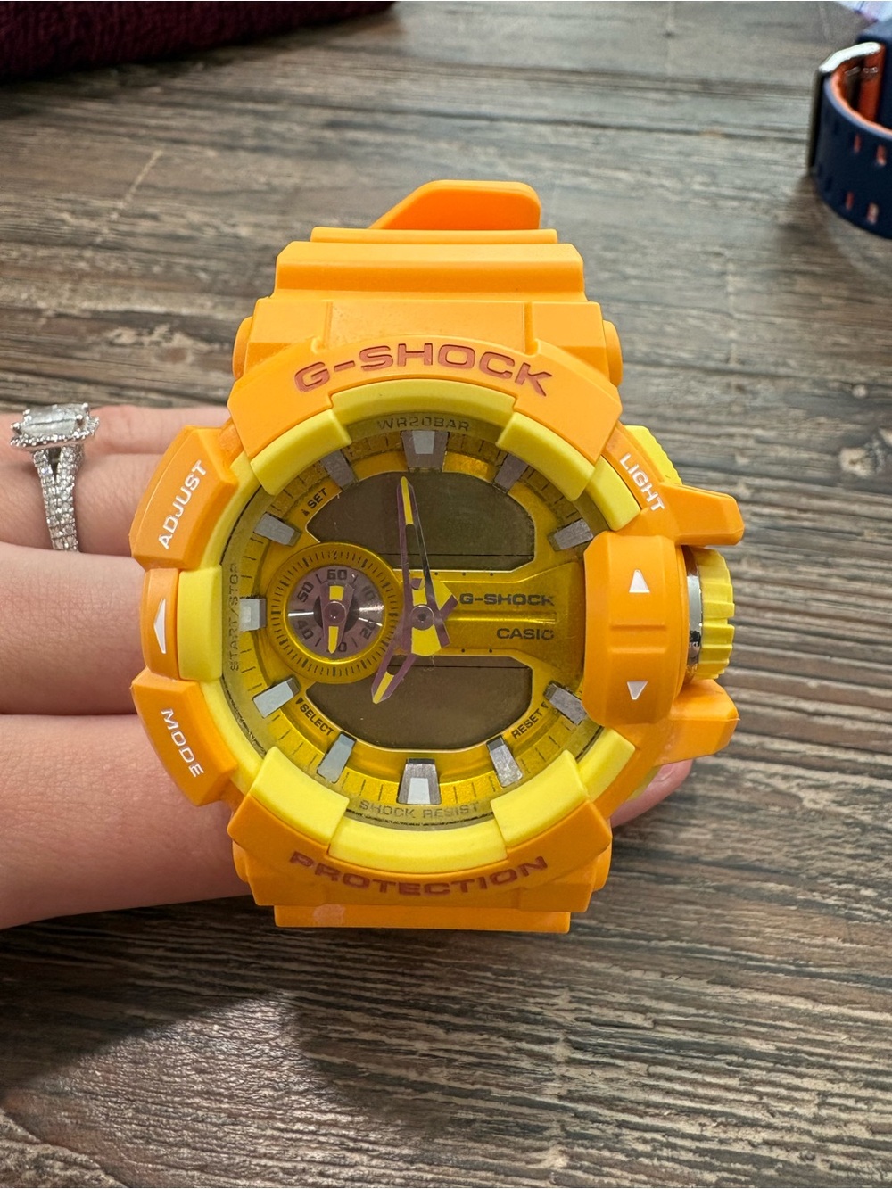 Casio G-Shock GA-400A-9A Hyper Colors Series